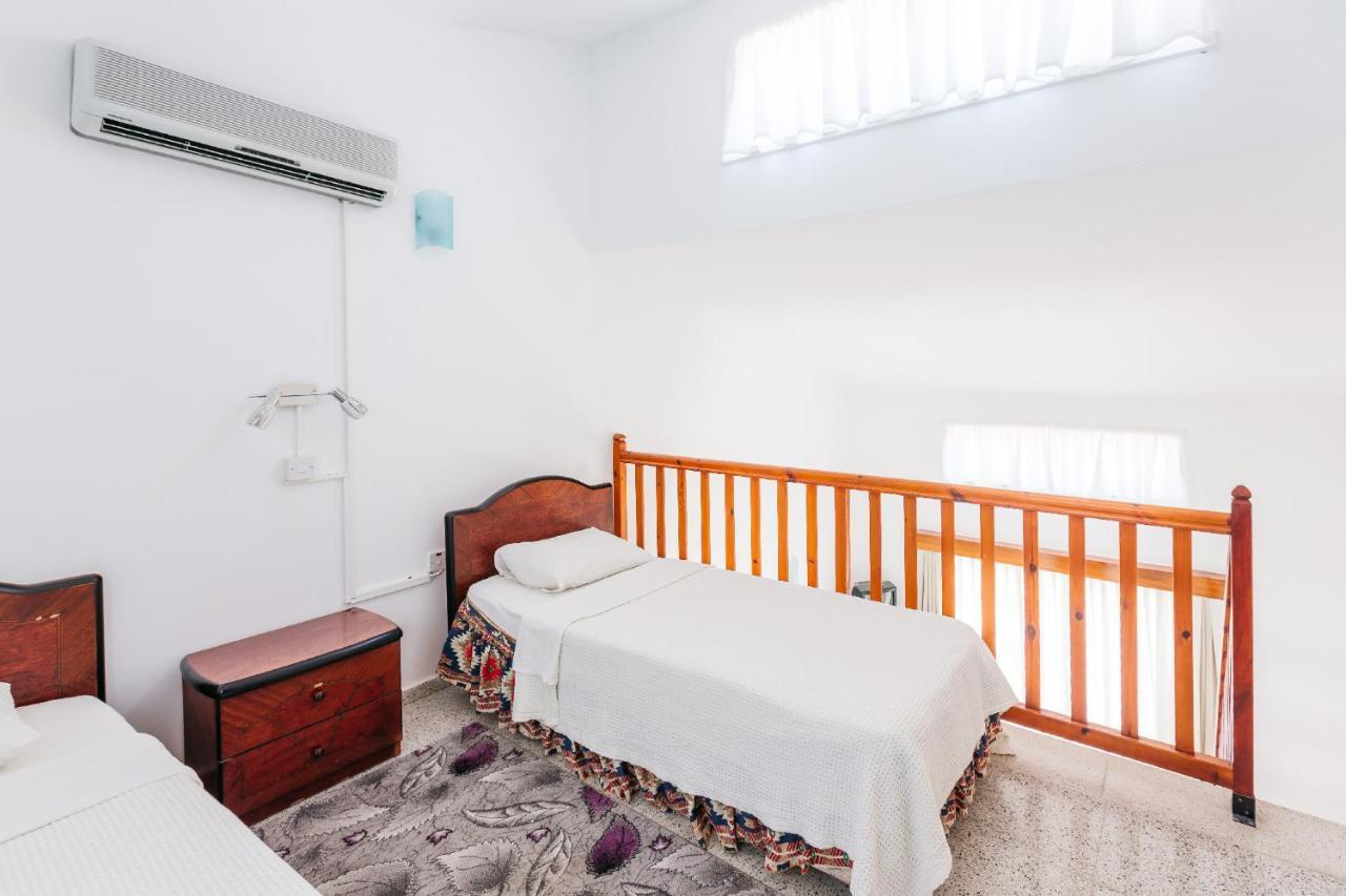 Citrus Tree Gardens Otel Karavas  Dış mekan fotoğraf