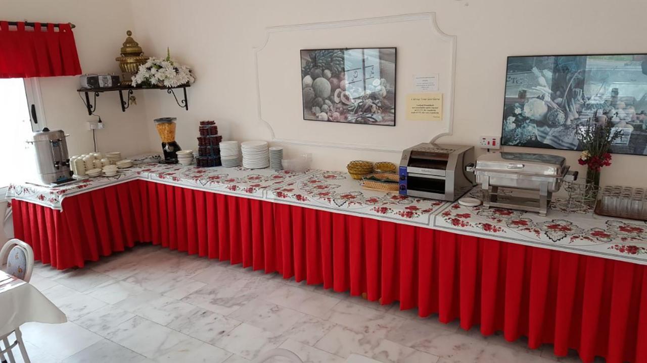 Citrus Tree Gardens Otel Karavas  Dış mekan fotoğraf