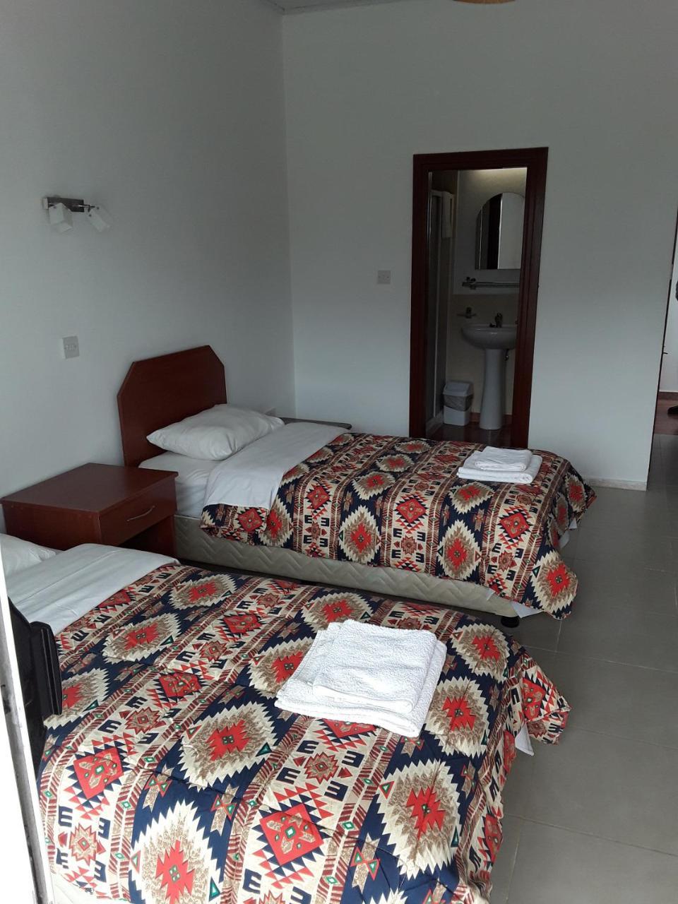 Citrus Tree Gardens Otel Karavas  Dış mekan fotoğraf